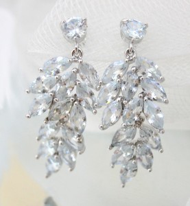 Луксозни обеци с кристали от колекция*Сватба* 