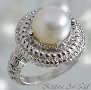 Сребърен пръстен с бяла  естествена перла, проба 925 