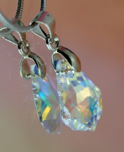 Колие с кристали Сваровски, цвят 